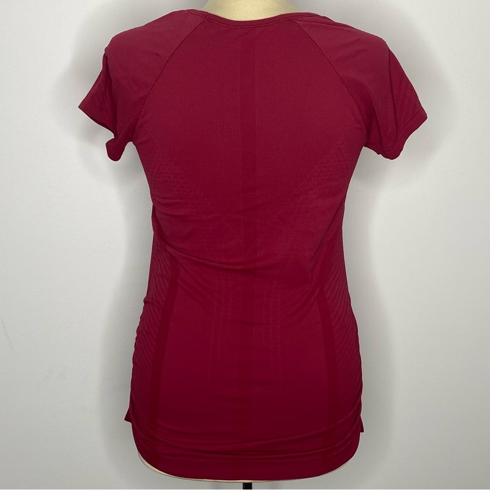 Athleta Speedlight Chilled Sangria Seamless Tee - Picture 2 of 14